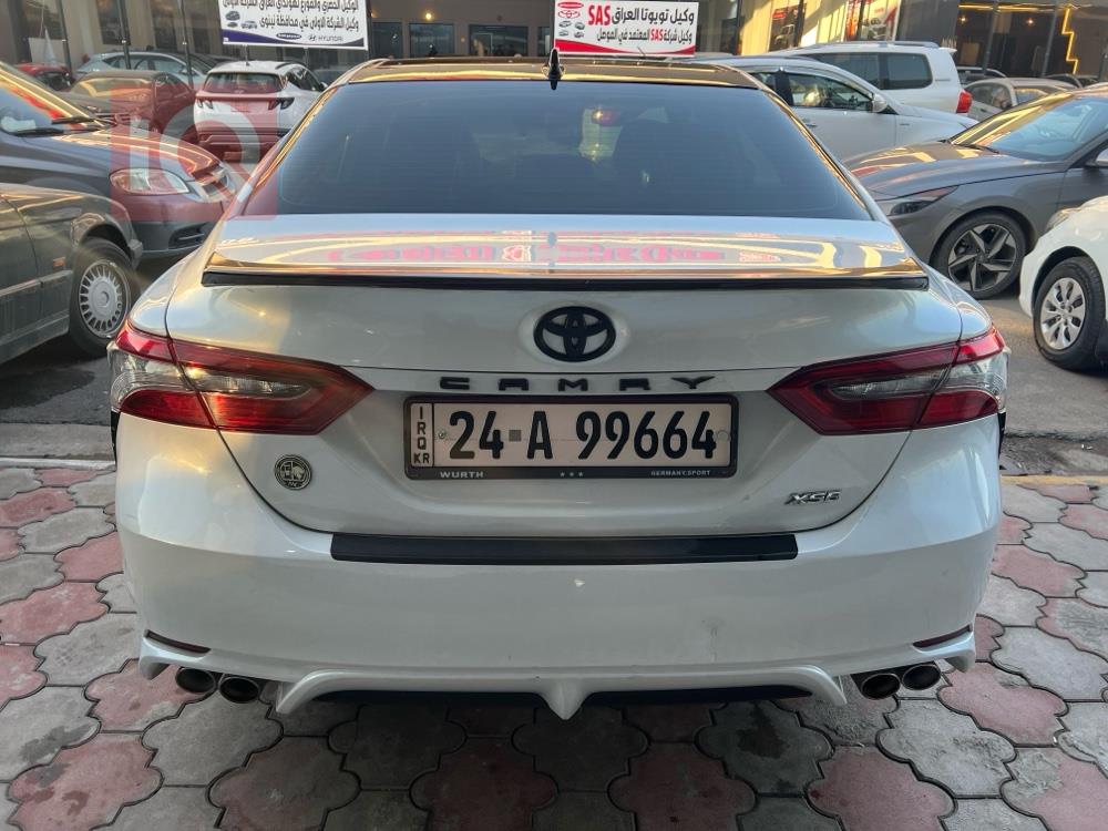 تۆیۆتا کامری